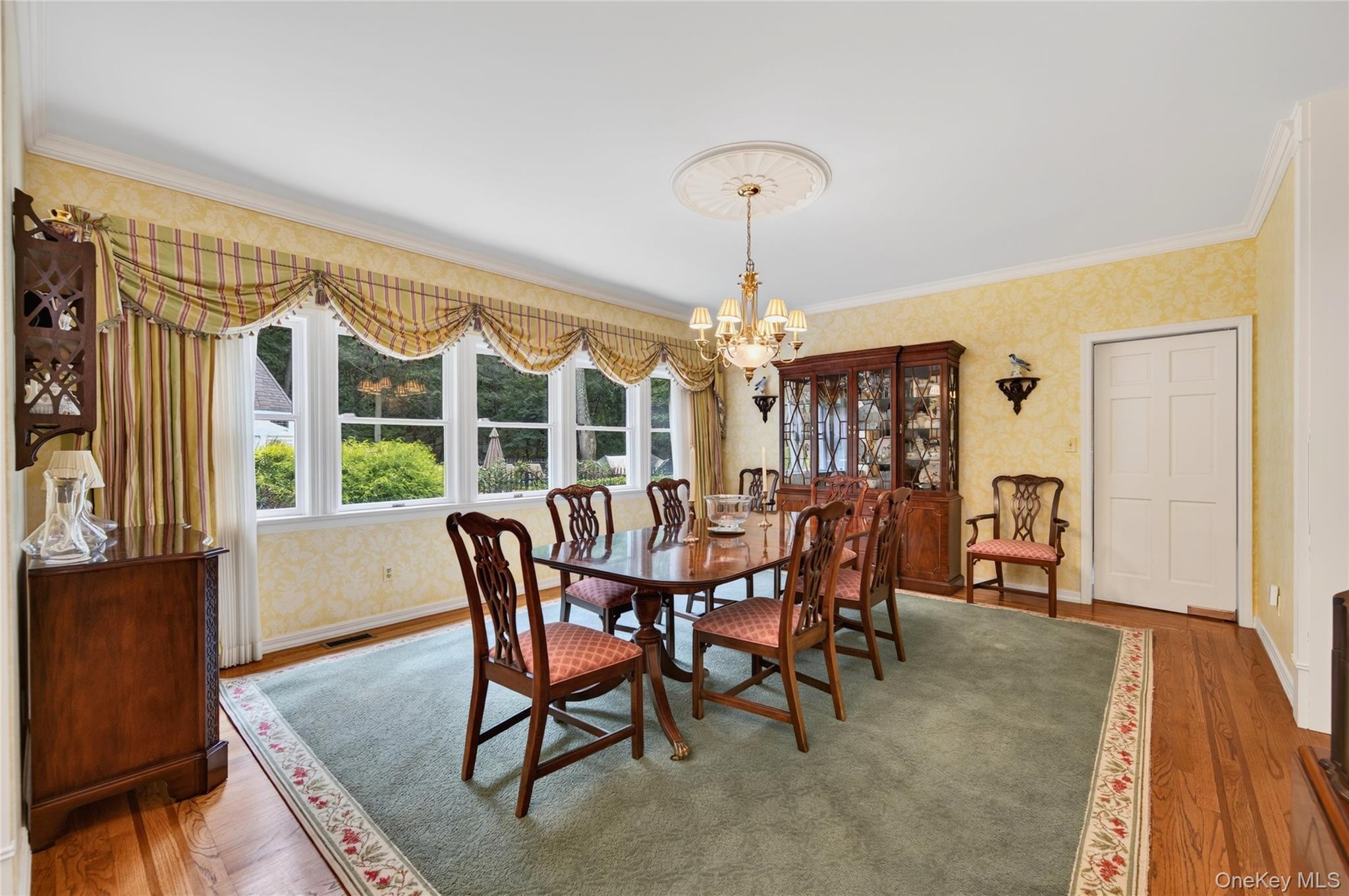 136 Cove Neck Road – For Sale photo 5