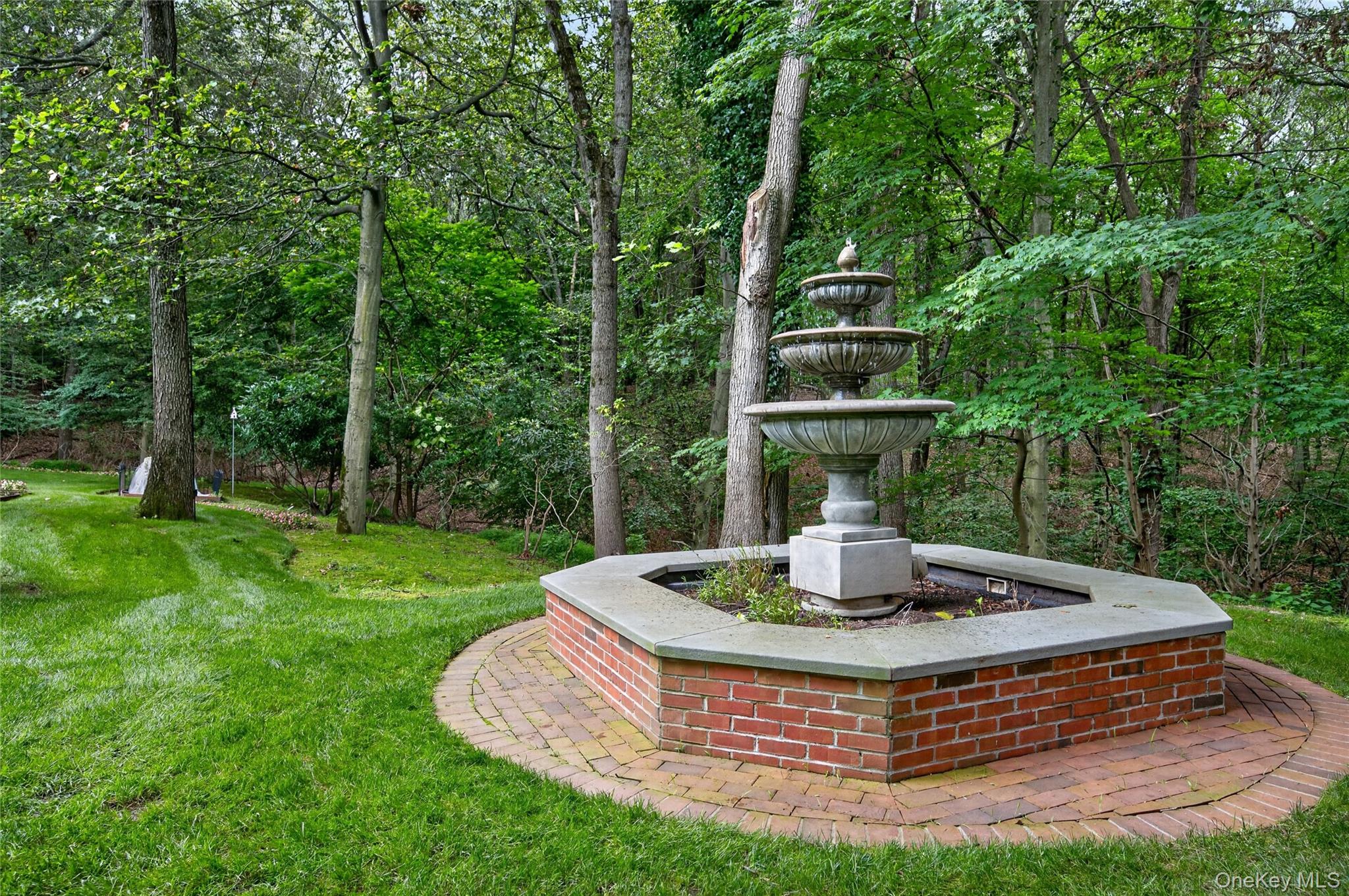 136 Cove Neck Road – For Sale photo 28