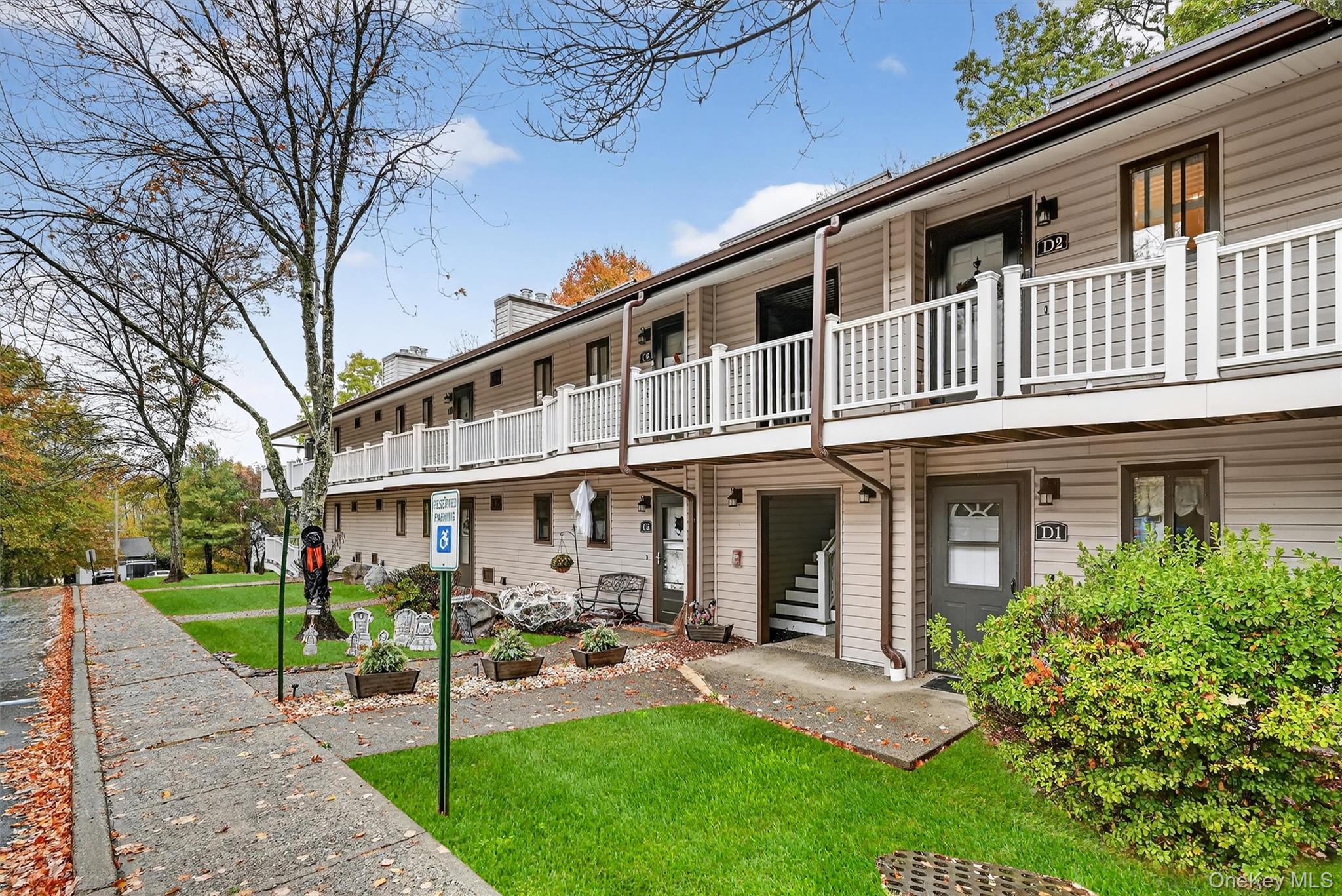 41 Berwynn Road, Unit 2D photo 5