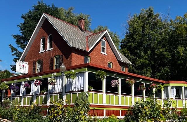 1 York – For Sale