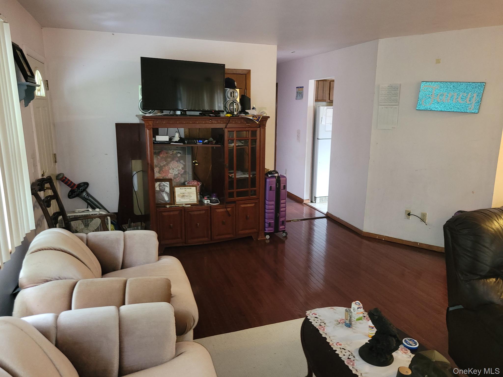 200 South Road – For Sale photo 4