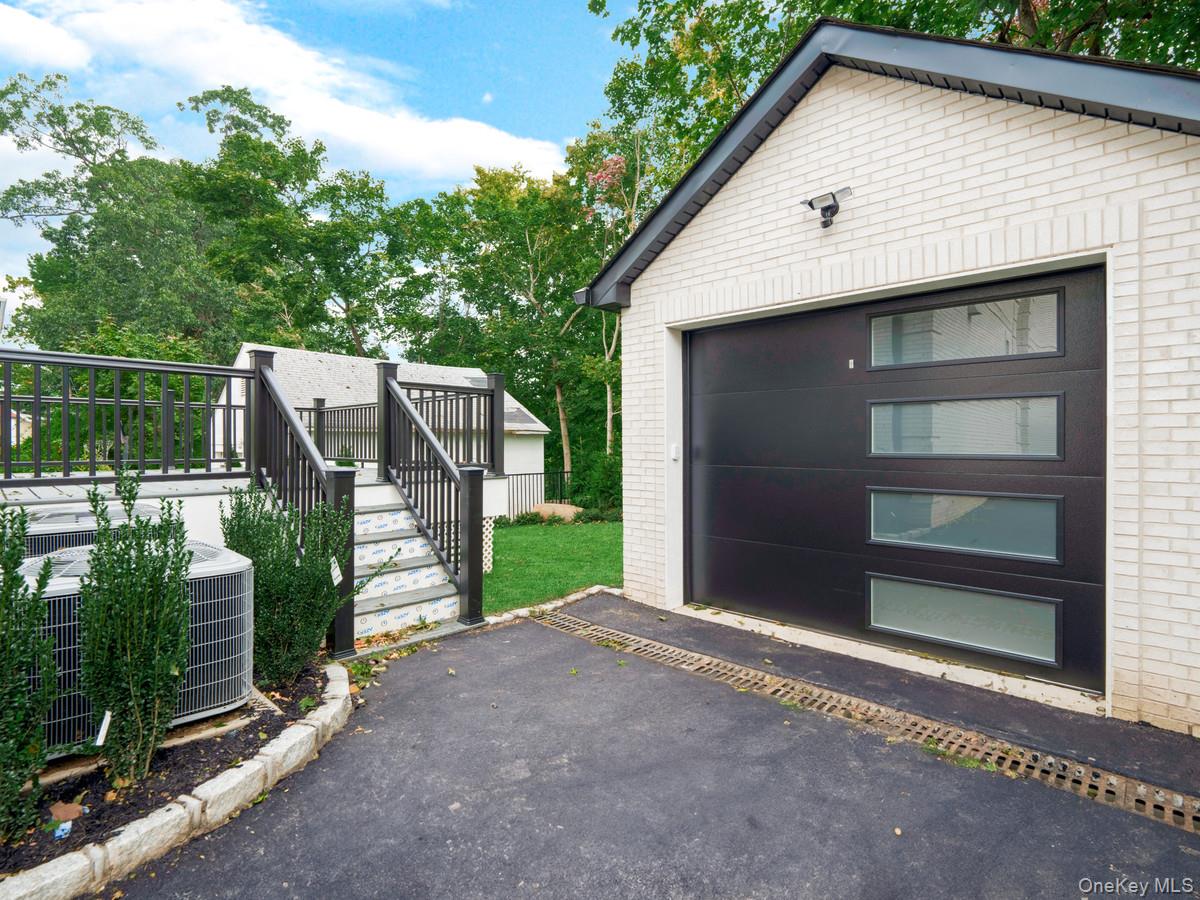 7 Floyd – For Sale photo 39