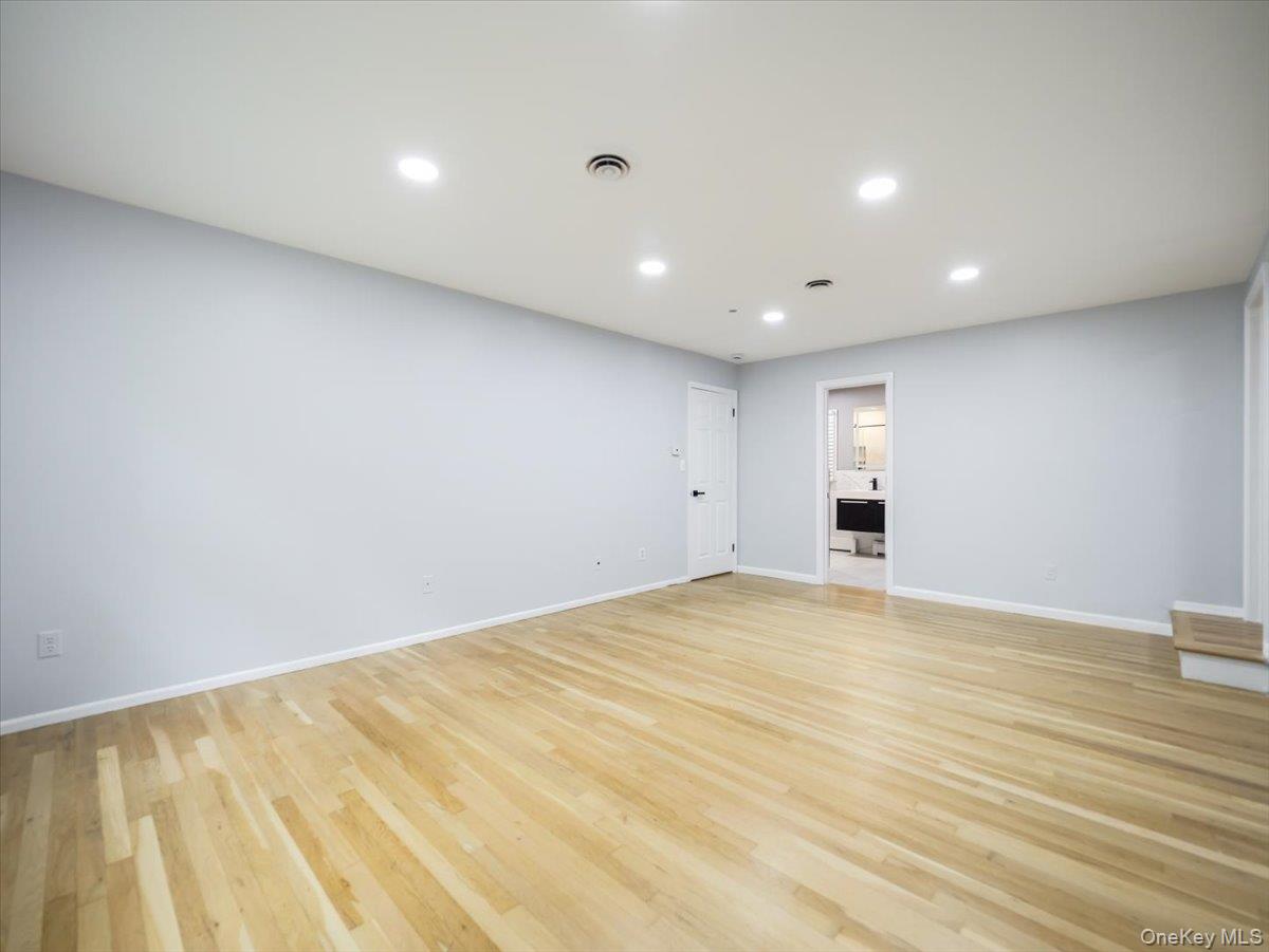 2 Enterprise Court – For Rent photo 26