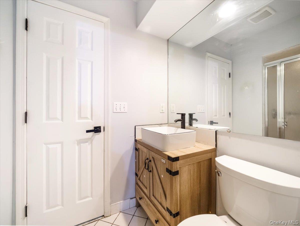 2 Enterprise Court – For Rent photo 22
