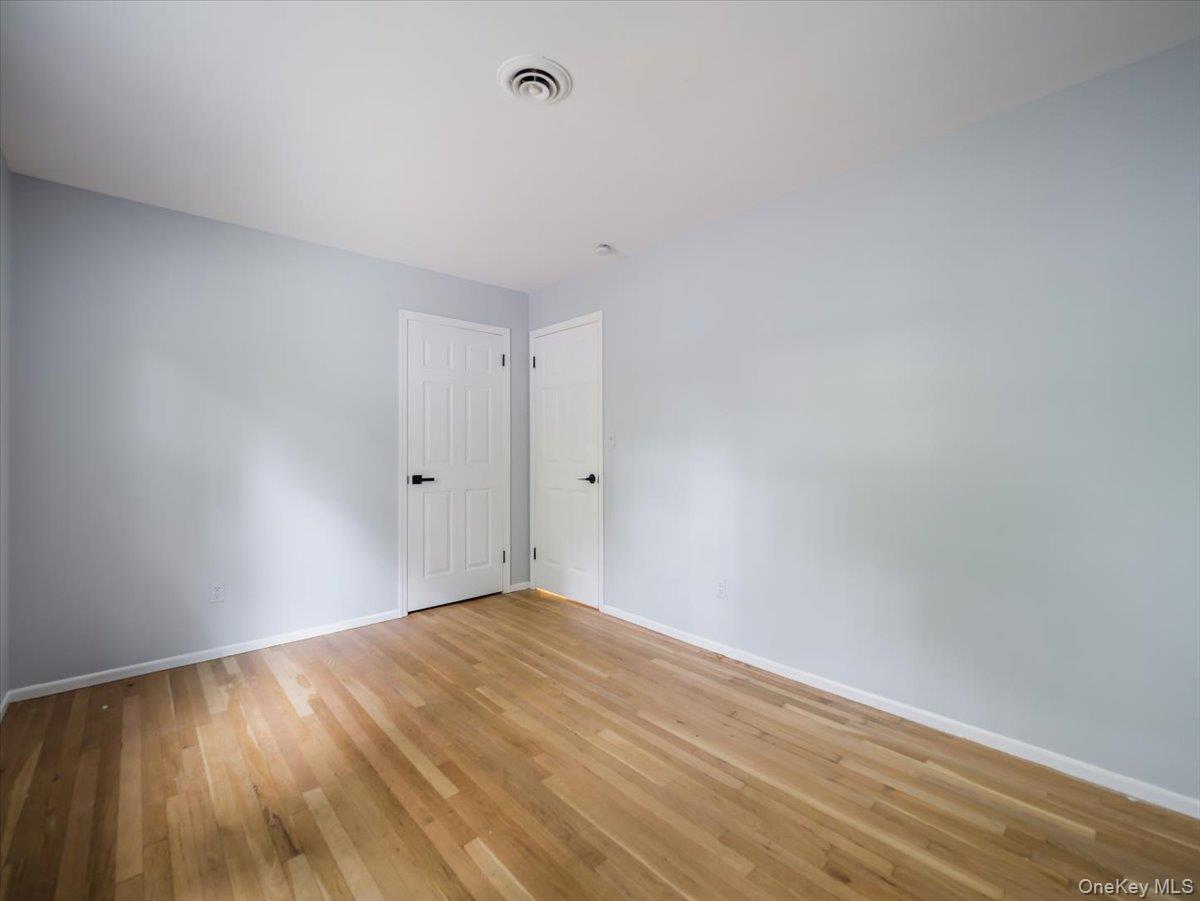 2 Enterprise Court – For Rent photo 36