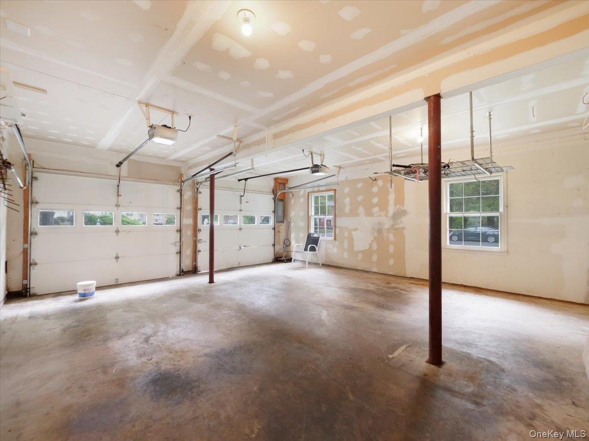 2 Enterprise Court – For Rent photo 44