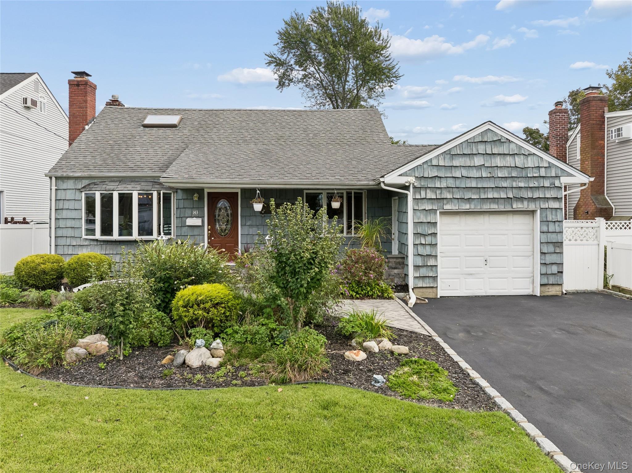143 Deer Lake Drive – For Sale photo 5