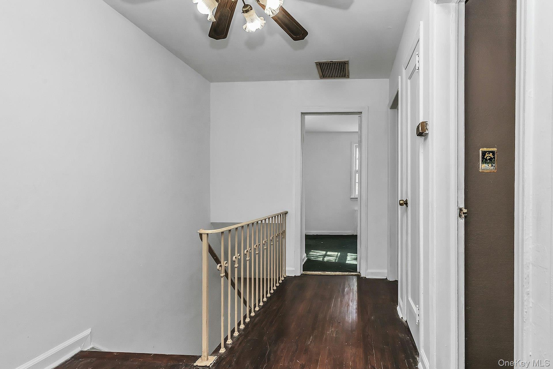 915 Glenwood Road – For Sale photo 16