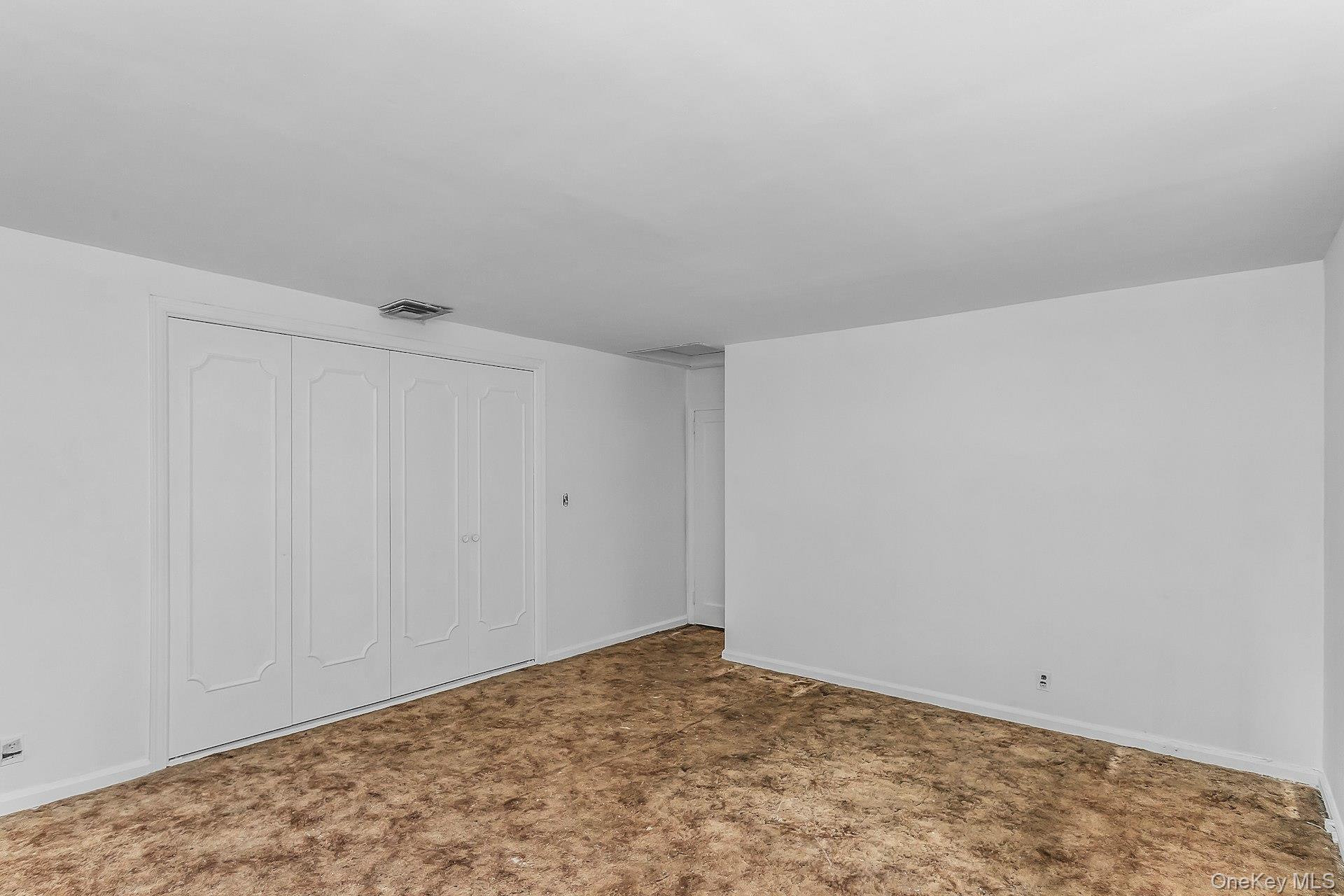 915 Glenwood Road – For Sale photo 18
