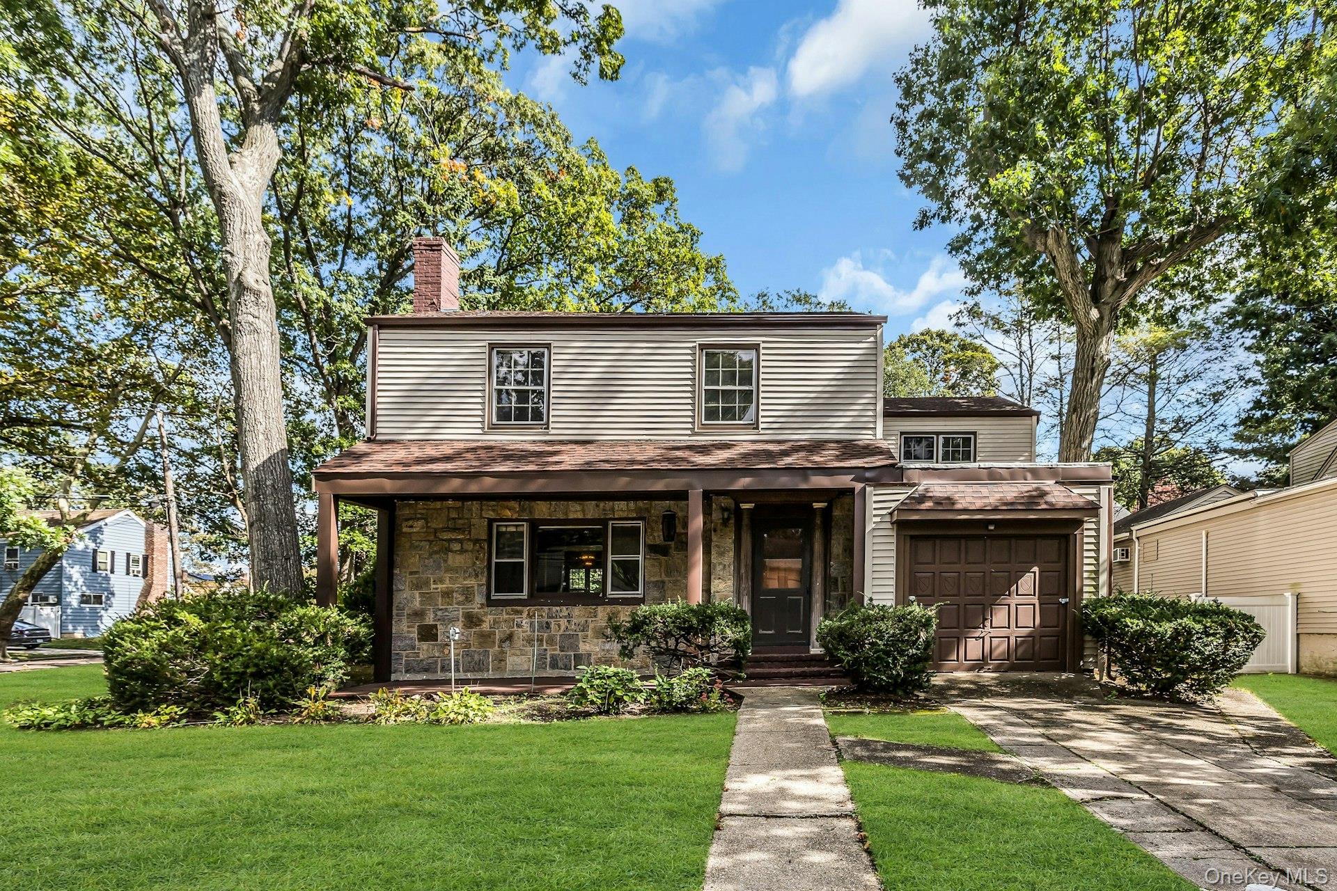 915 Glenwood Road – For Sale
