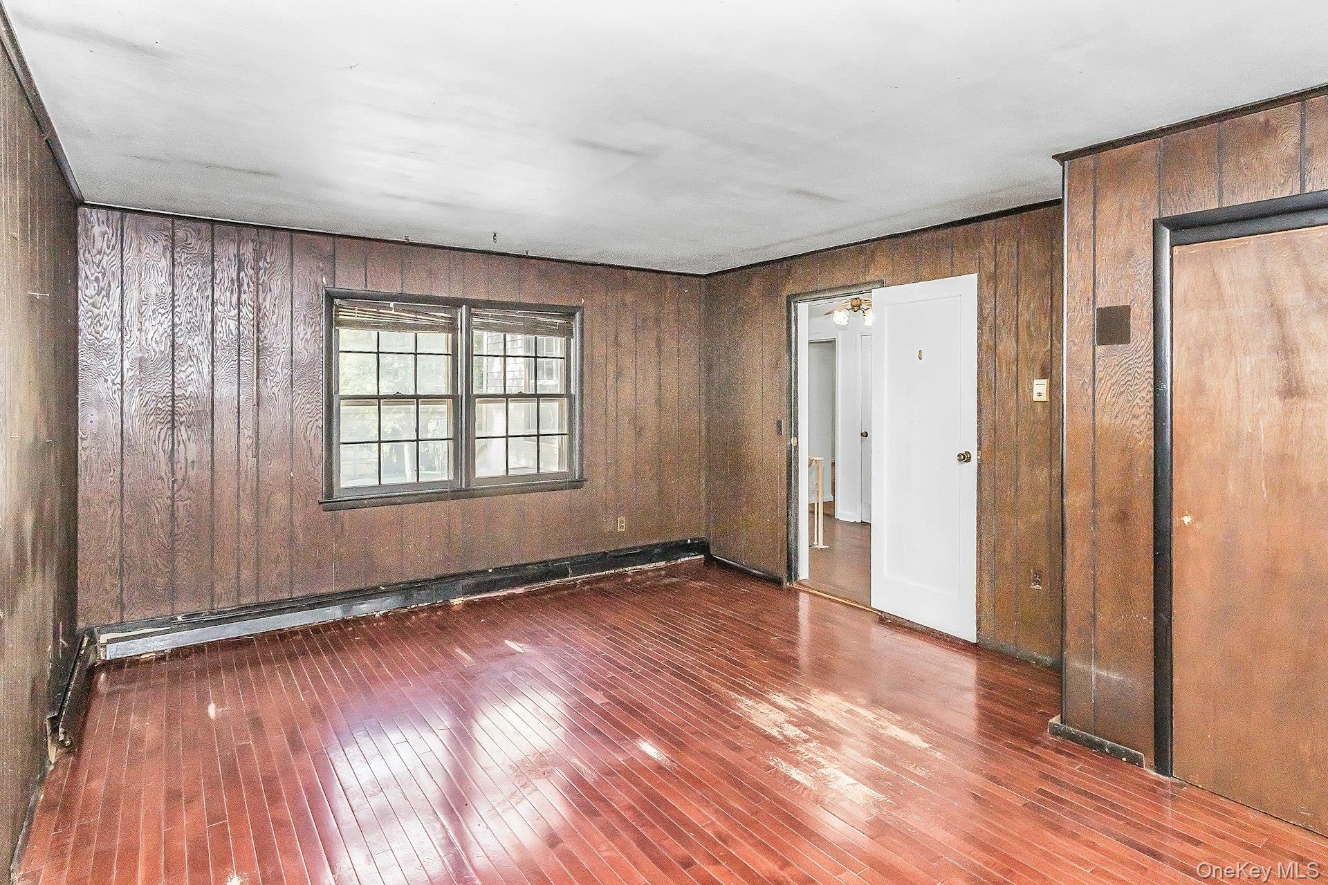 915 Glenwood Road – For Sale photo 20