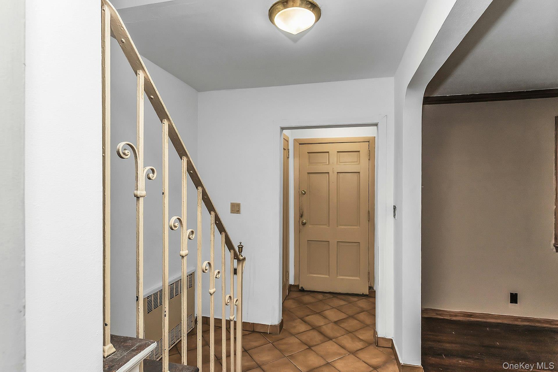 915 Glenwood Road – For Sale photo 3