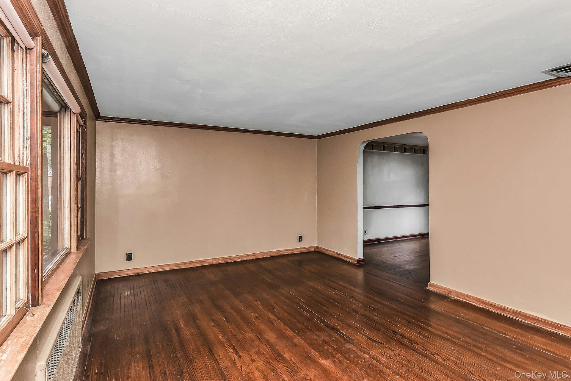915 Glenwood Road – For Sale photo 5