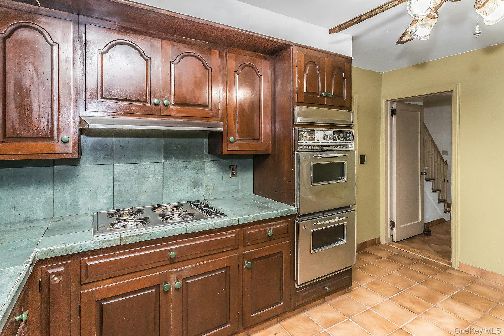 915 Glenwood Road – For Sale photo 11