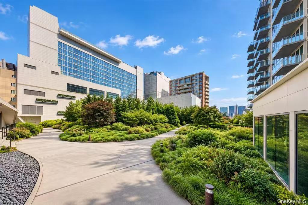 133-27 39th Avenue, Unit 10S photo 6
