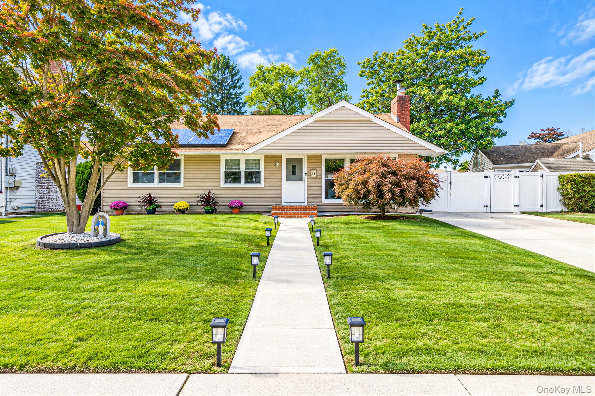 31 Lynwood Drive – For Sale