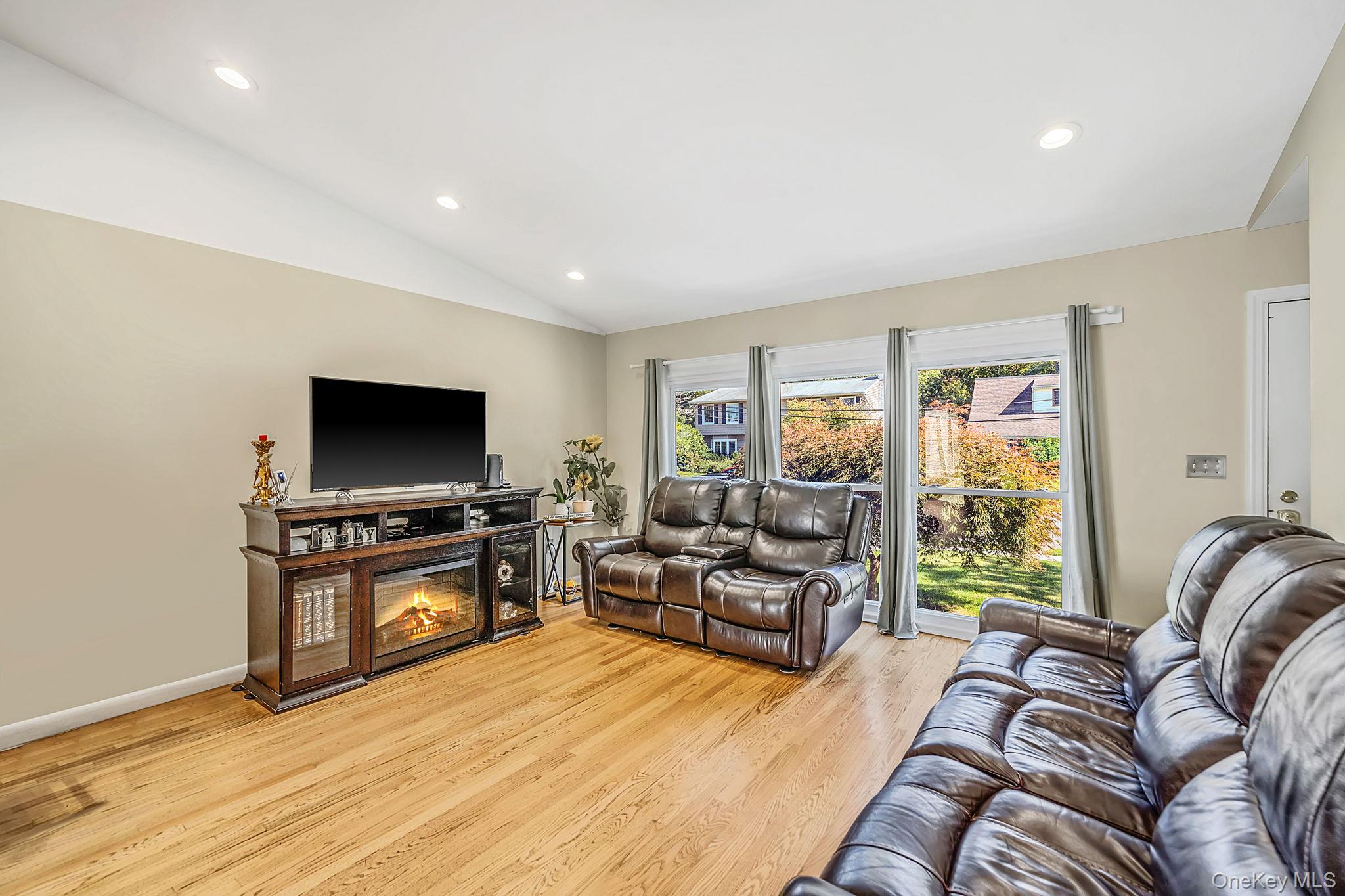 31 Lynwood Drive – For Sale photo 5
