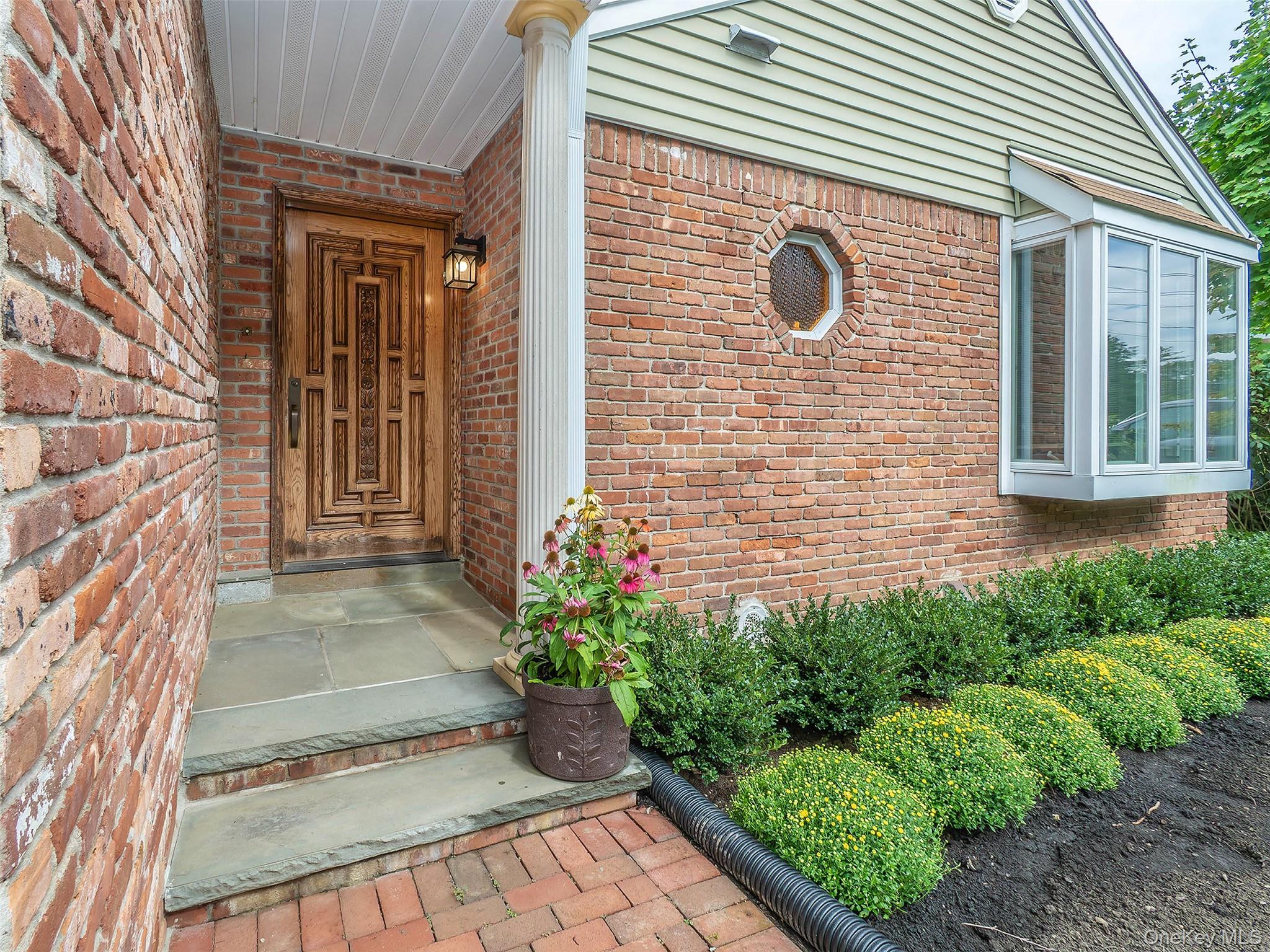 24 Downing Avenue – For Sale photo 2