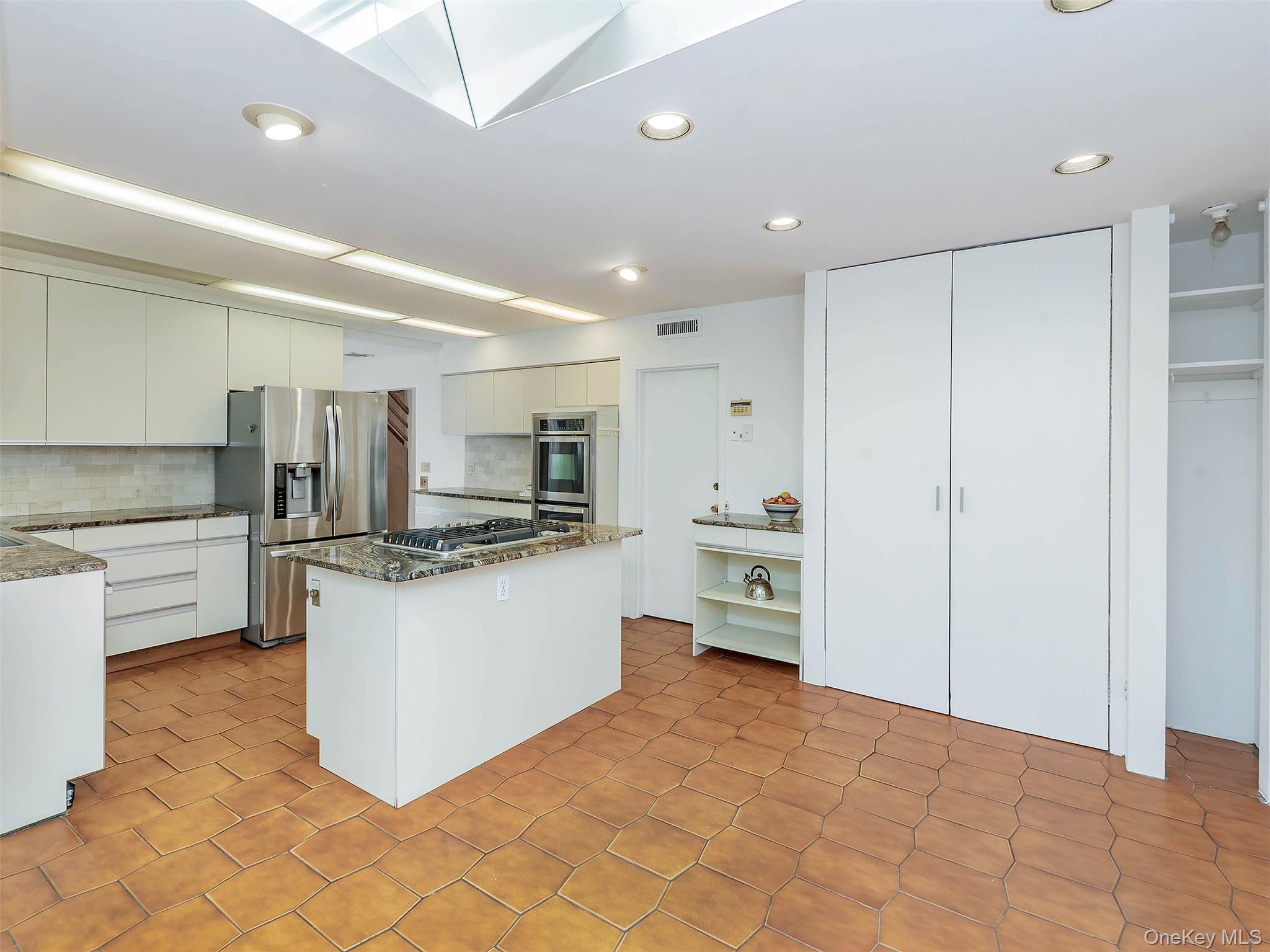24 Downing Avenue – For Sale photo 17
