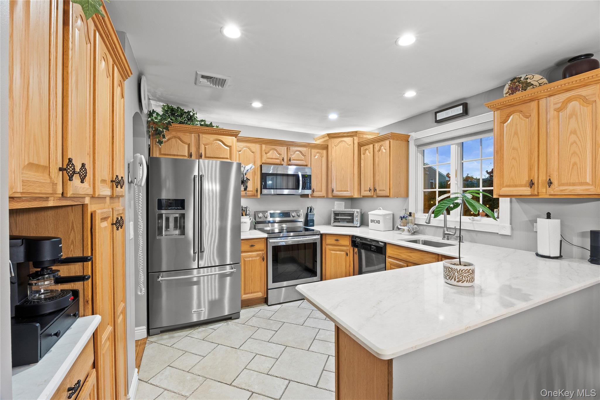 56 Kingston Avenue – For Sale photo 3