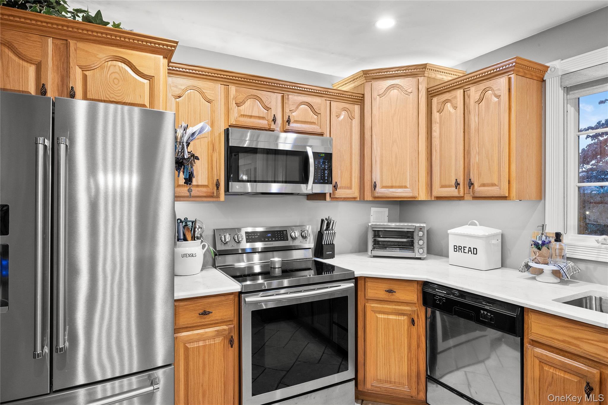 56 Kingston Avenue – For Sale photo 2