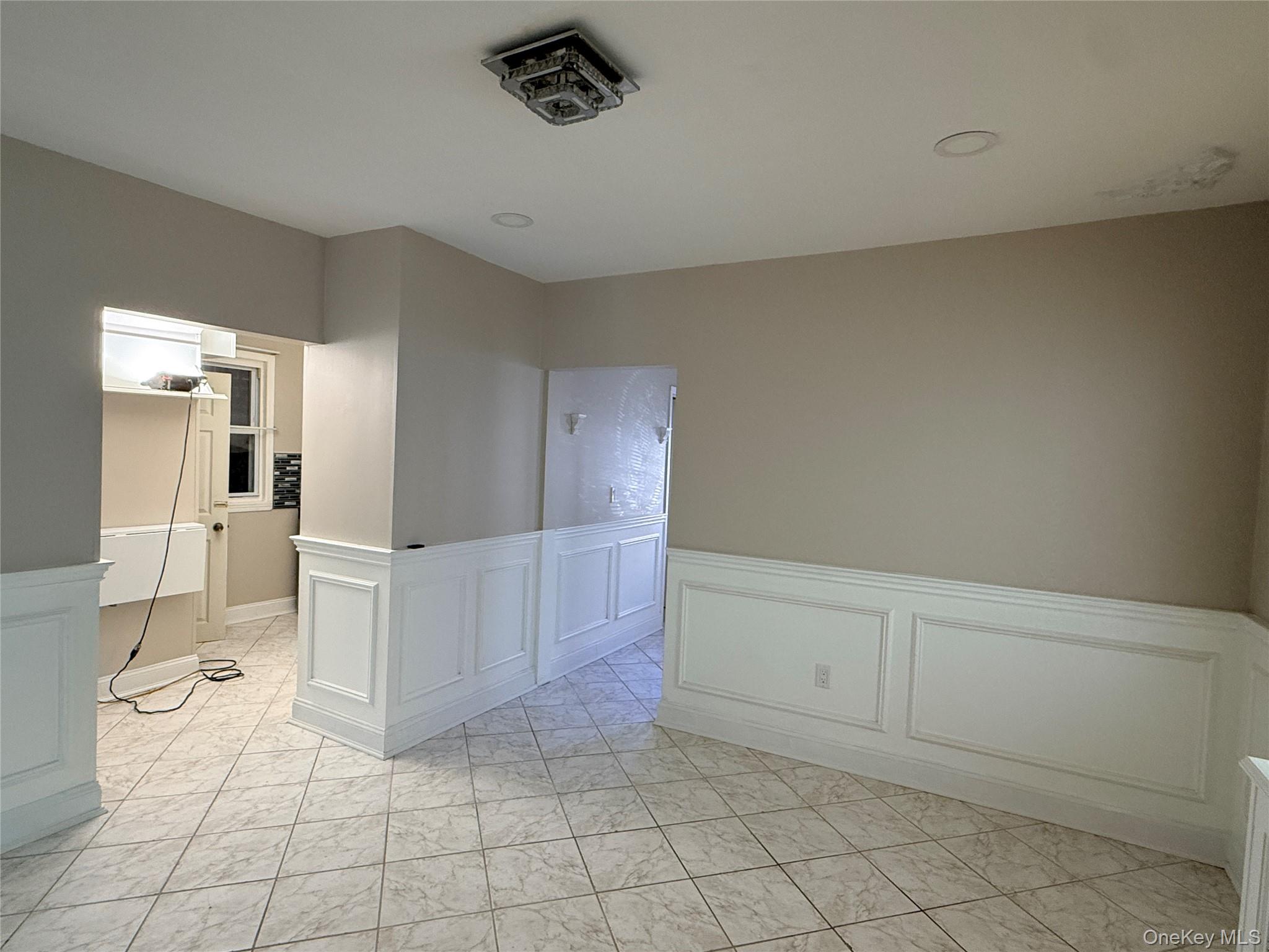 41-39 Benham Street, Unit Apt 1 photo 20