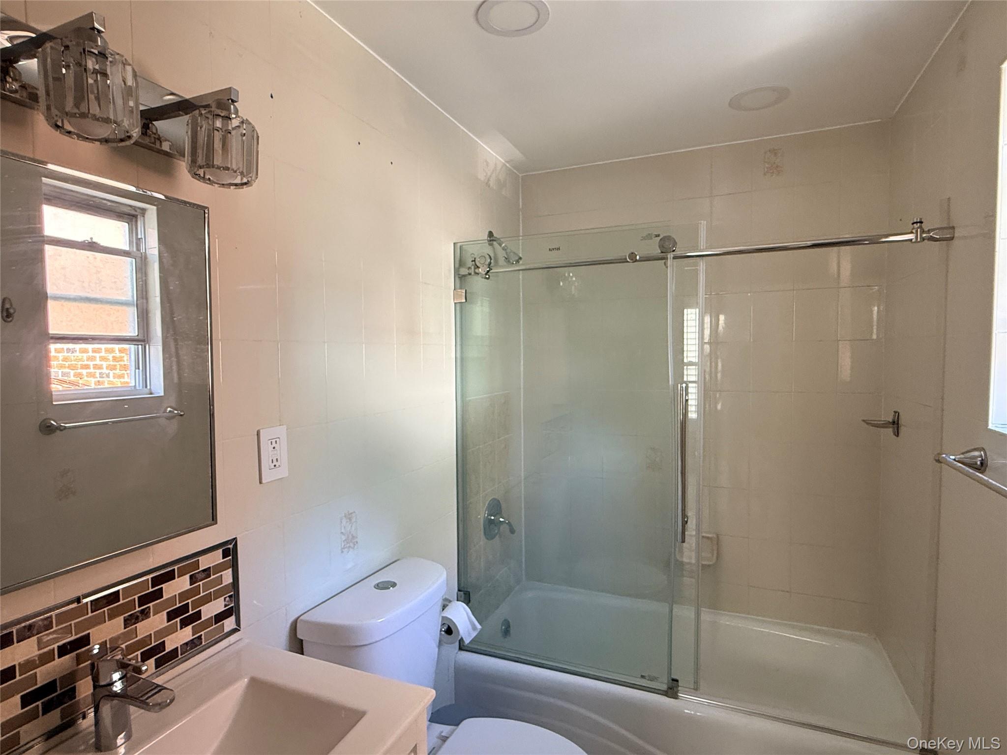 41-39 Benham Street, Unit Apt 1 photo 32