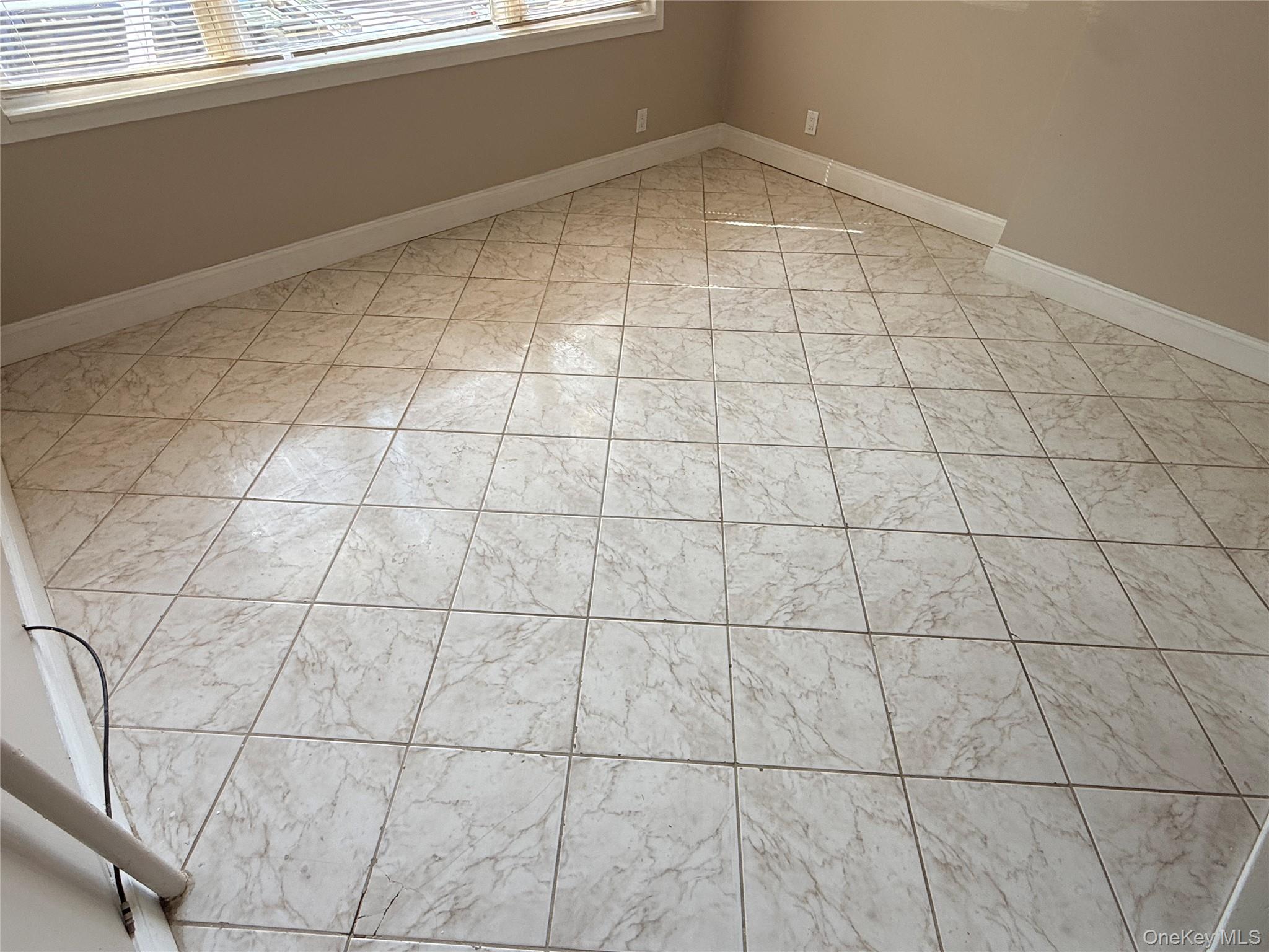 41-39 Benham Street, Unit Apt 1 photo 12
