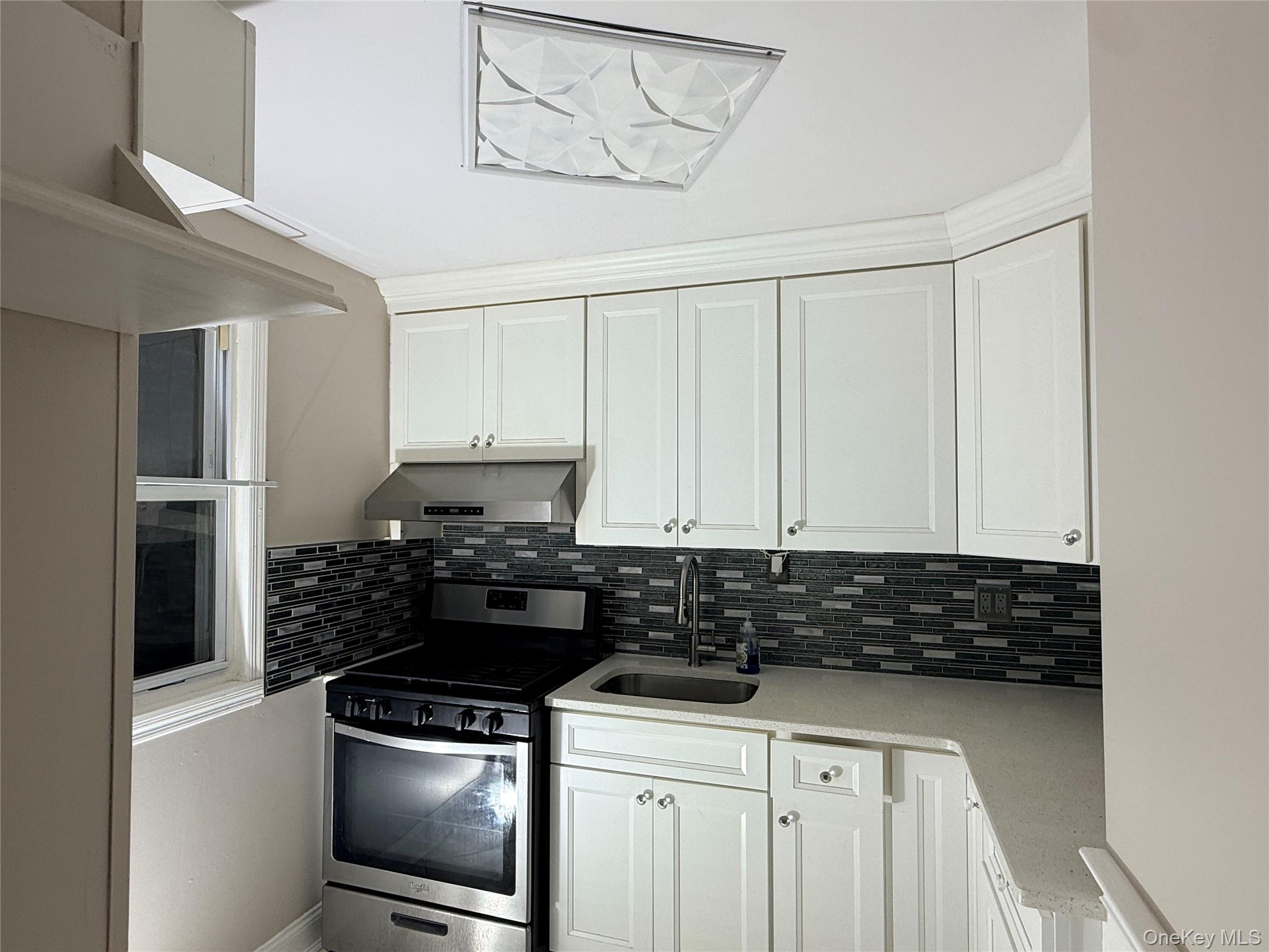 41-39 Benham Street, Unit Apt 1 photo 38