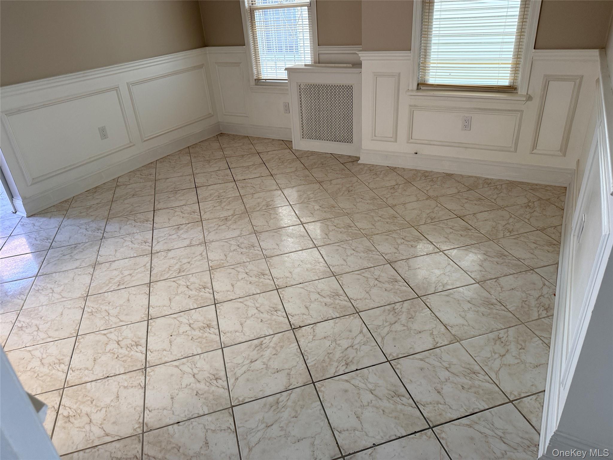 41-39 Benham Street, Unit Apt 1 photo 4