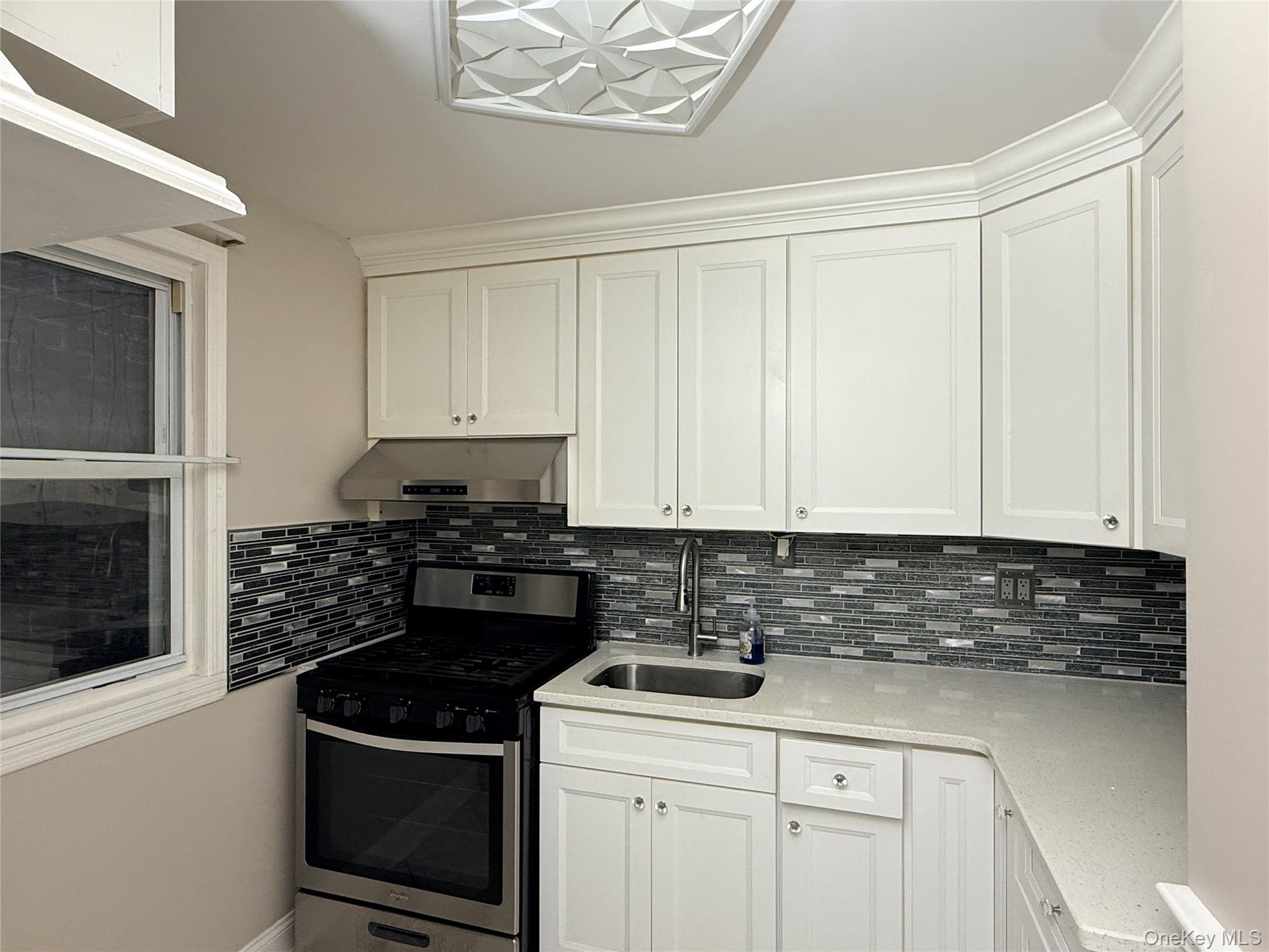41-39 Benham Street, Unit Apt 1 photo 40