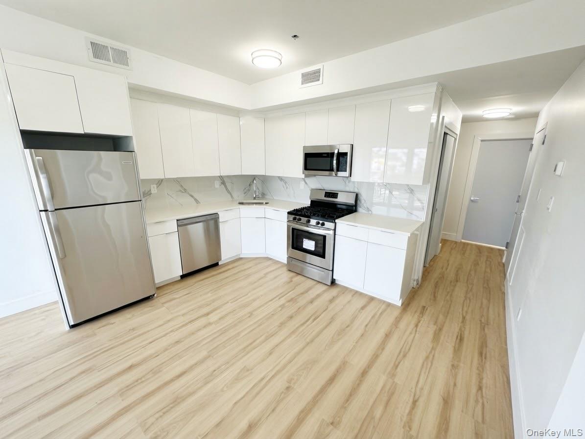 86-03 Beach Channel Drive – For Rent photo 3