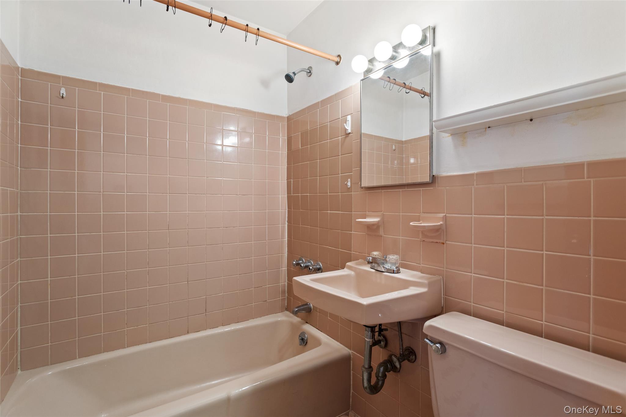 180 Bradford Avenue – For Sale photo 28
