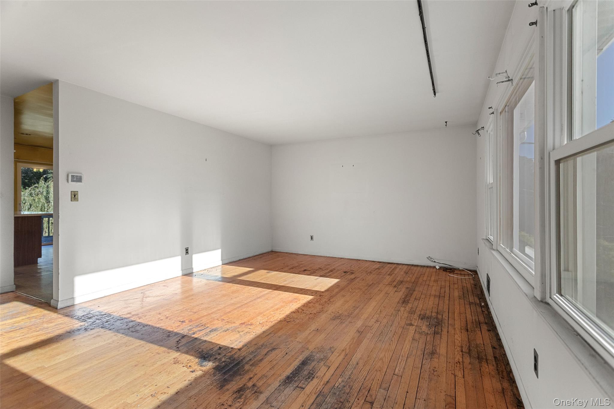 180 Bradford Avenue – For Sale photo 11