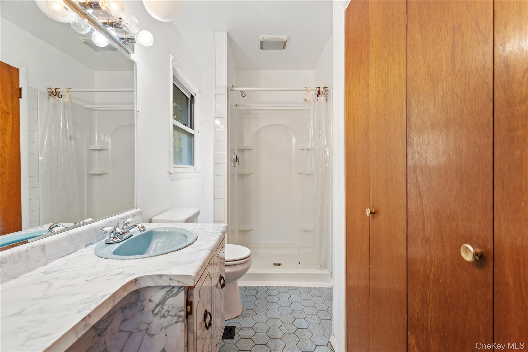 180 Bradford Avenue – For Sale photo 19