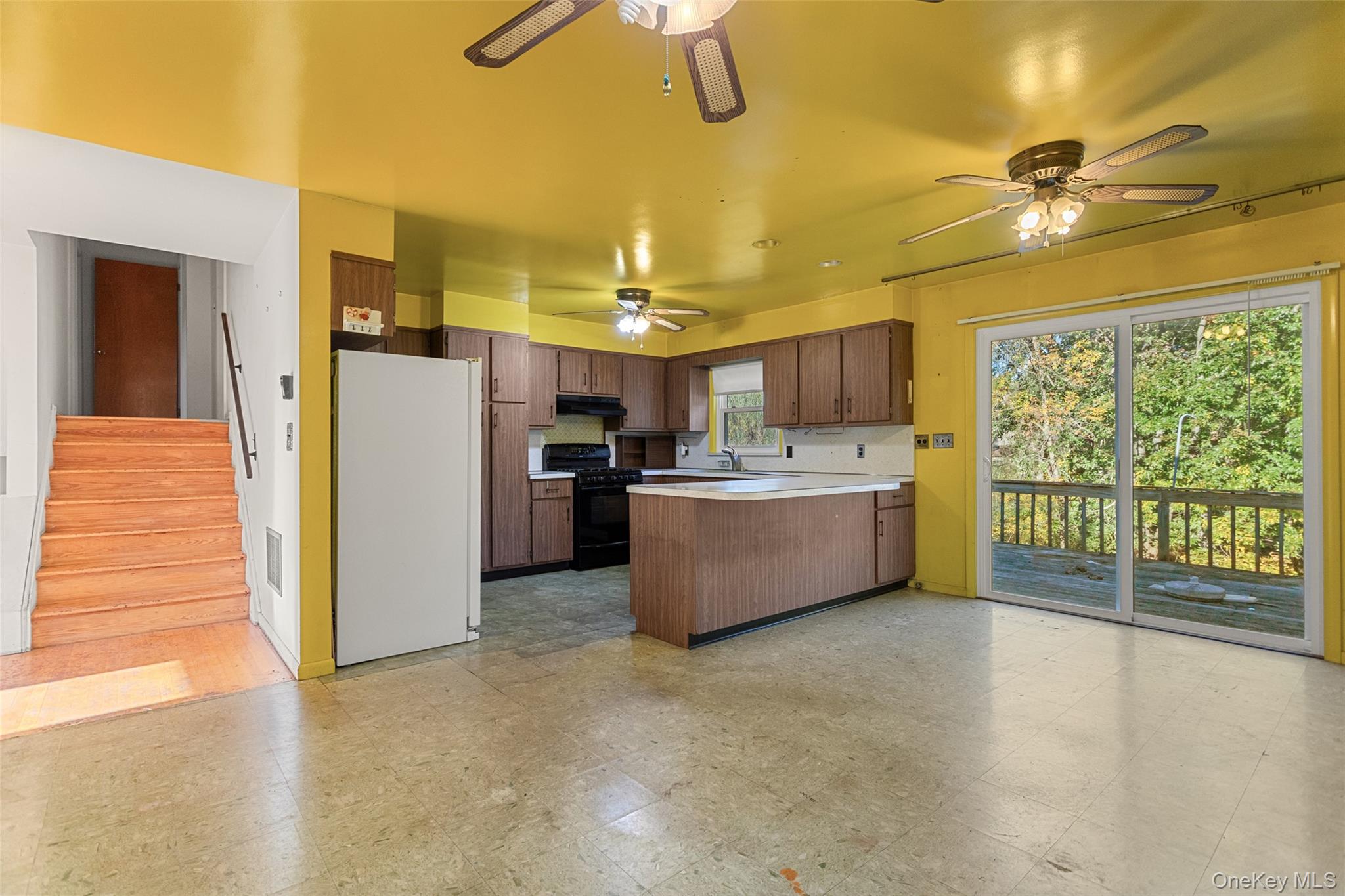 180 Bradford Avenue – For Sale photo 13