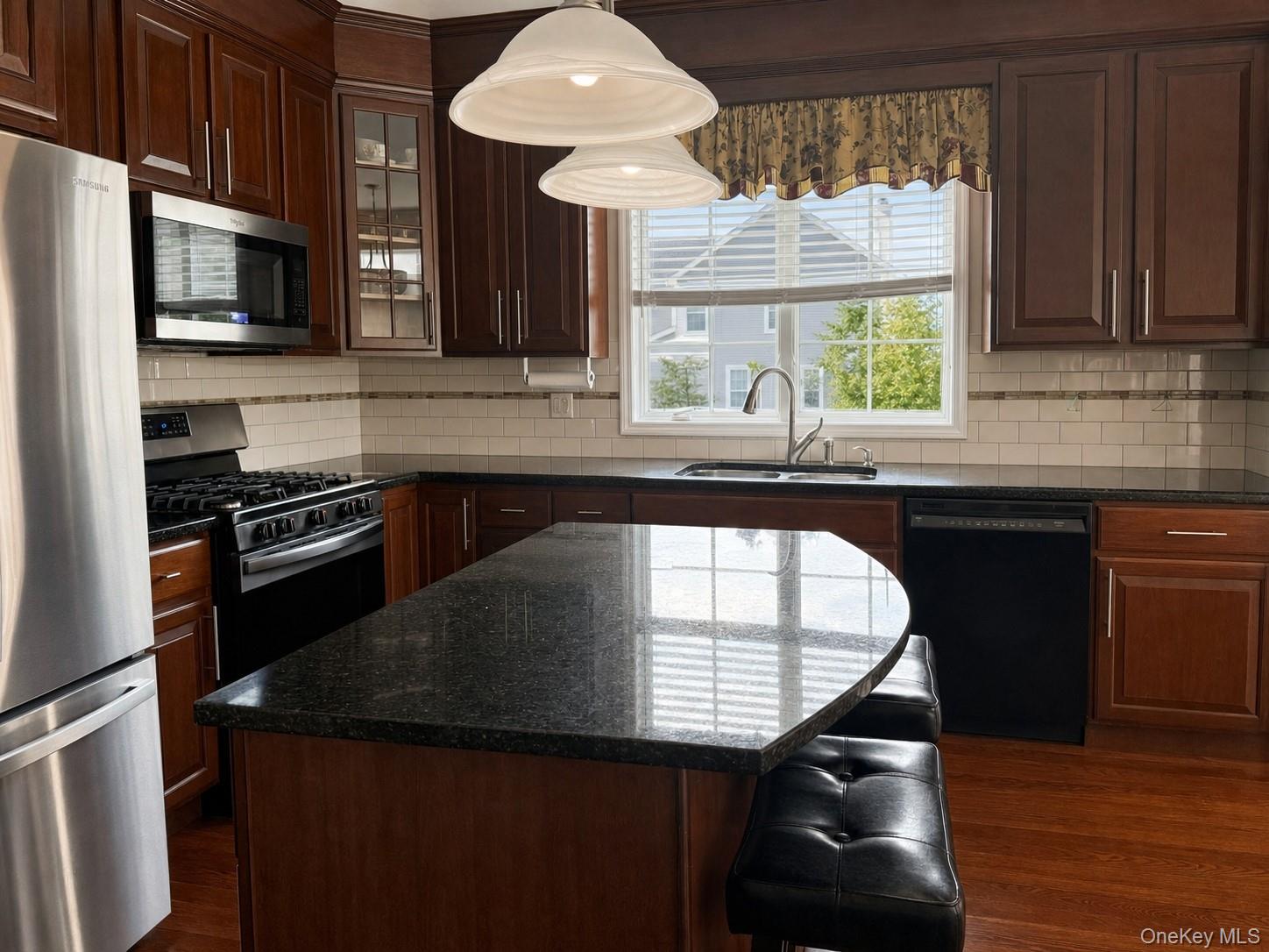 84 Mansion Ridge Boulevard – For Sale photo 11