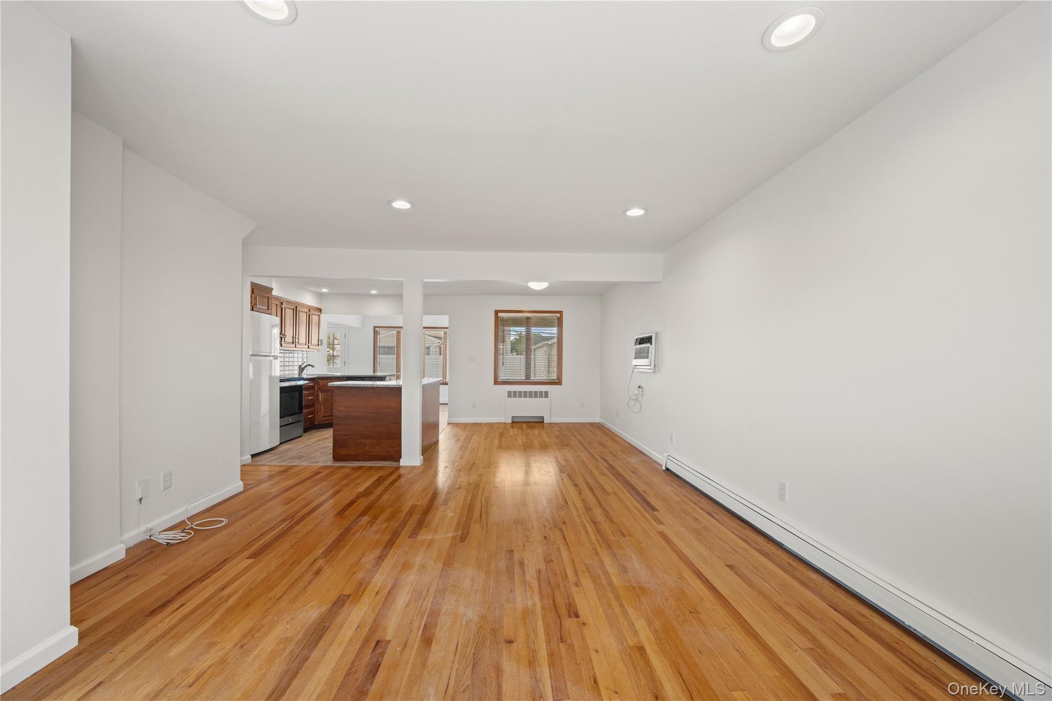 1051 Park Lane N – For Rent photo 4