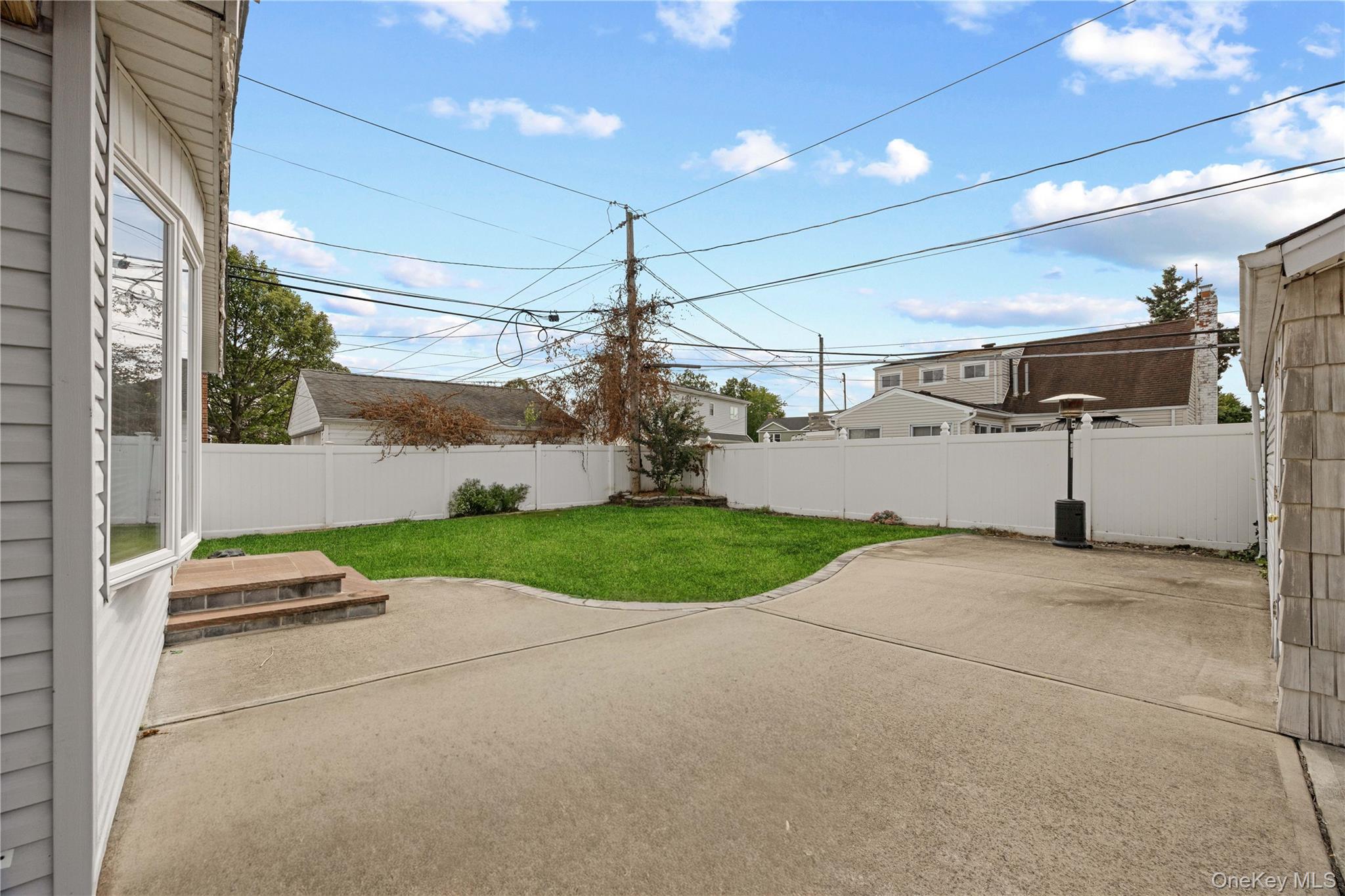 1051 Park Lane N – For Rent photo 28