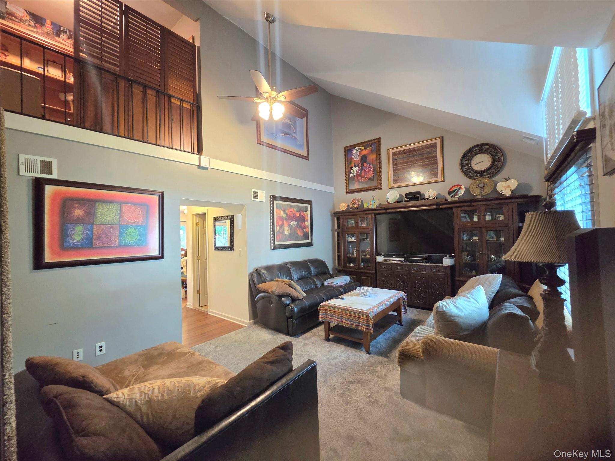 133 Fieldstone Court – For Sale photo 3
