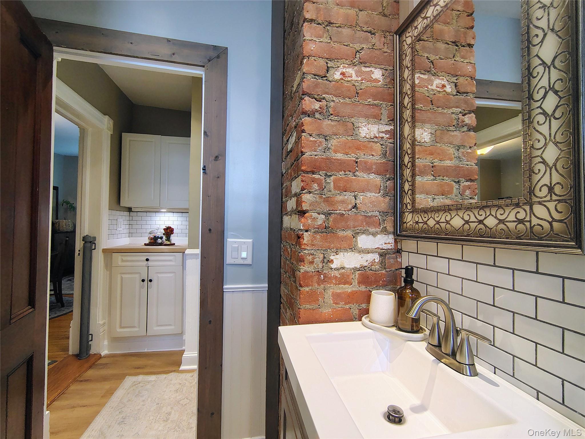 2 Linwood Avenue – For Rent photo 17
