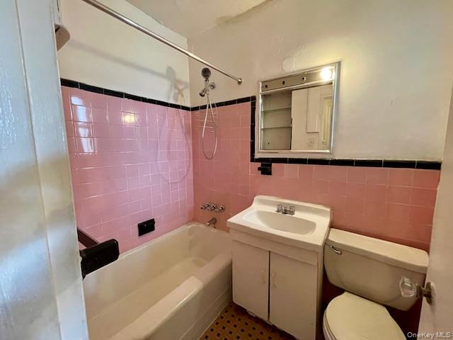 48-21 40 Street, Unit 2C photo 10