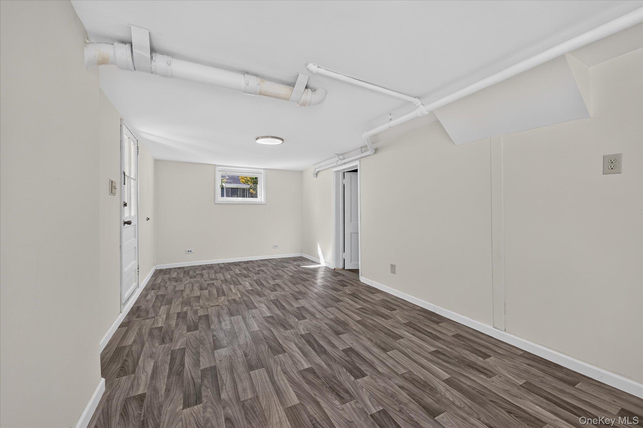 30 Dinan Street – For Rent photo 18