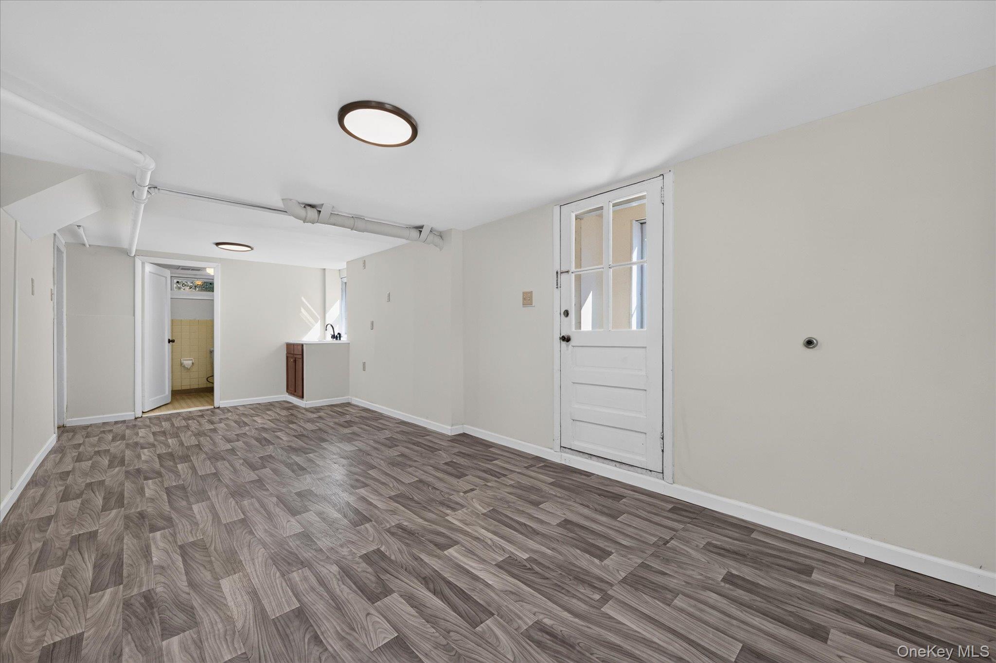 30 Dinan Street – For Rent photo 20