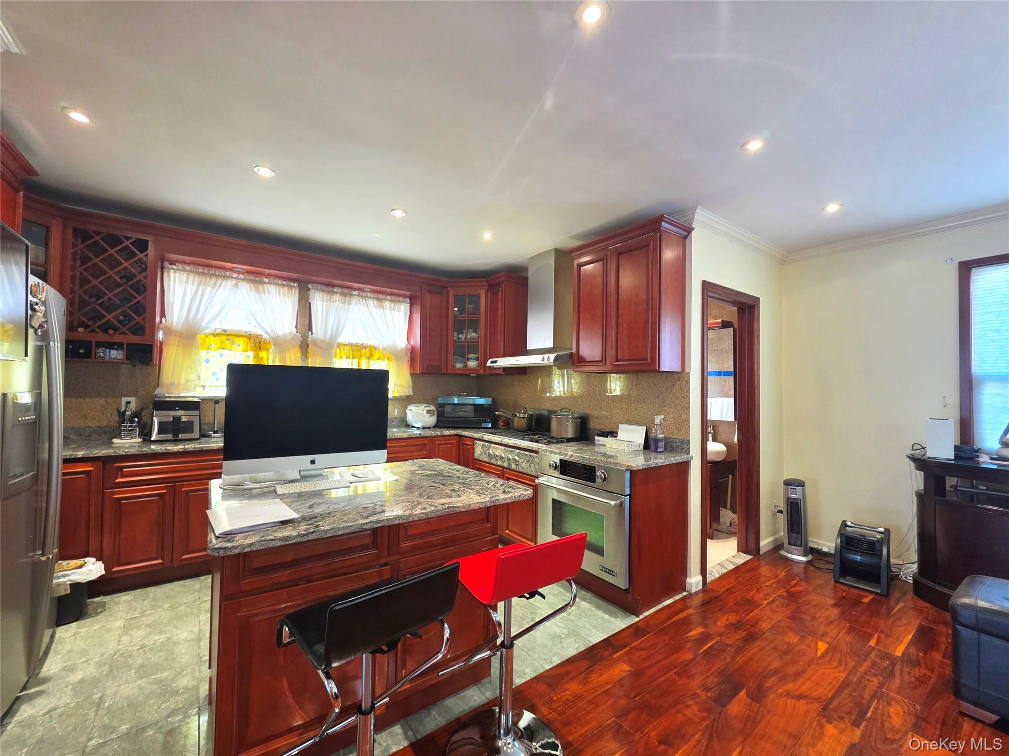 9051 52nd Avenue – For Rent