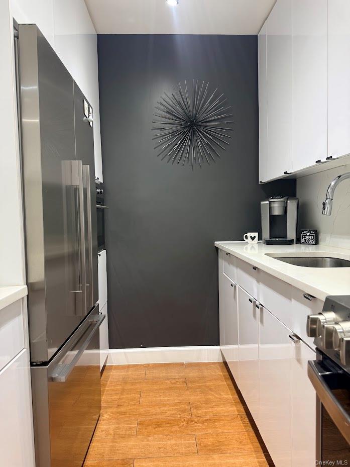 65-15 38th Avenue, Unit 6R photo 9
