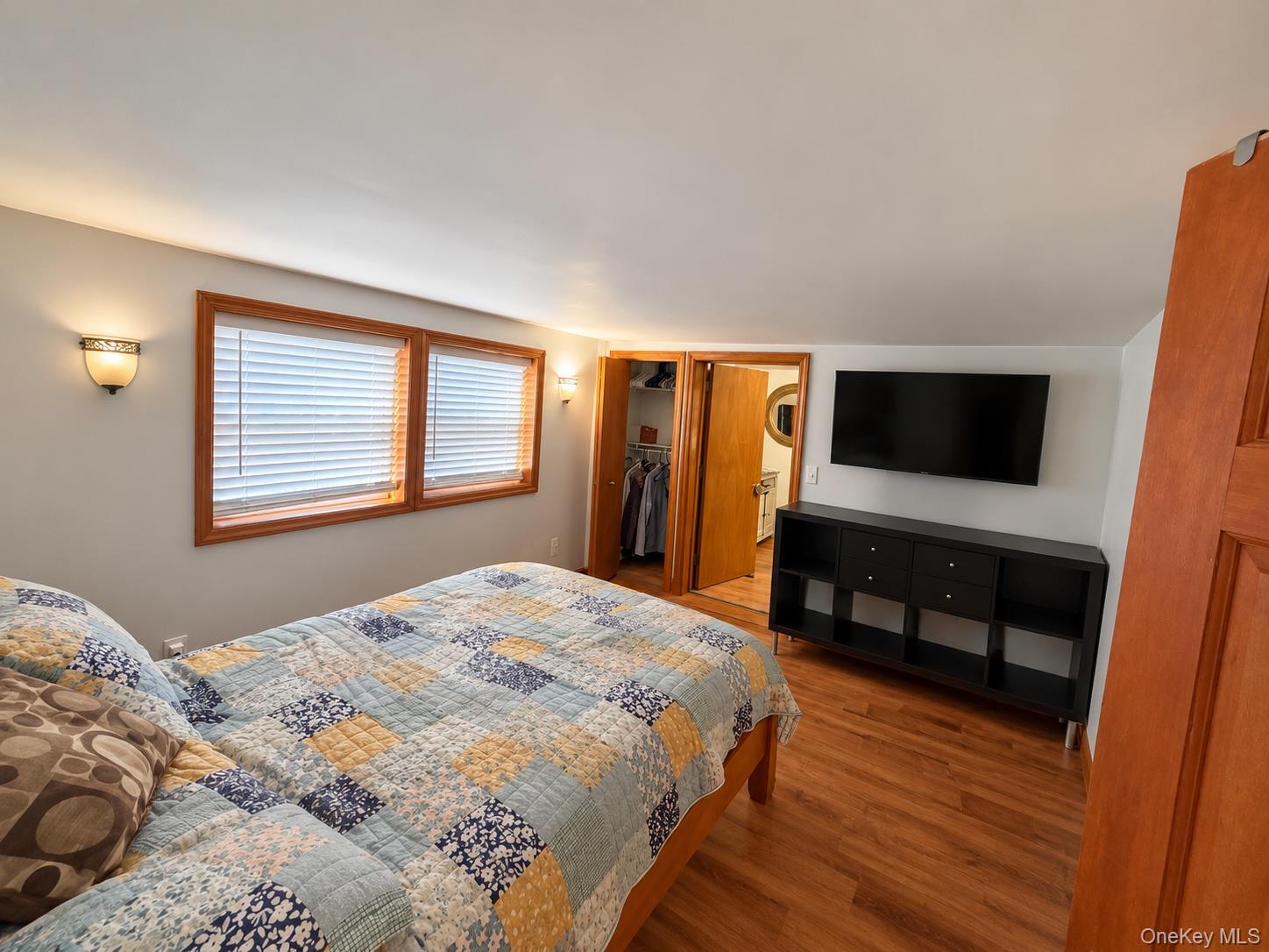 74 Genung Street – For Rent photo 5