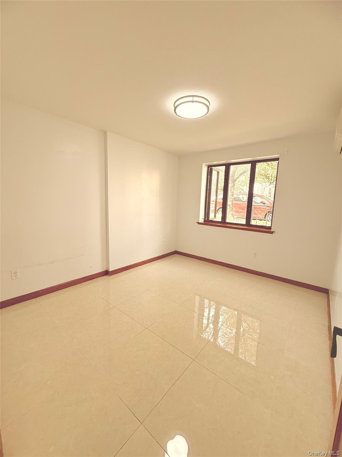 108-38 41st Avenue, Unit 1A photo 4