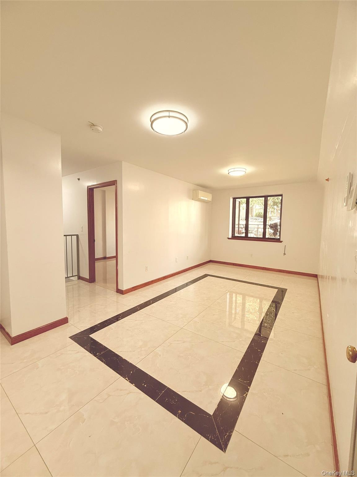 108-38 41st Avenue, Unit 1A photo 2
