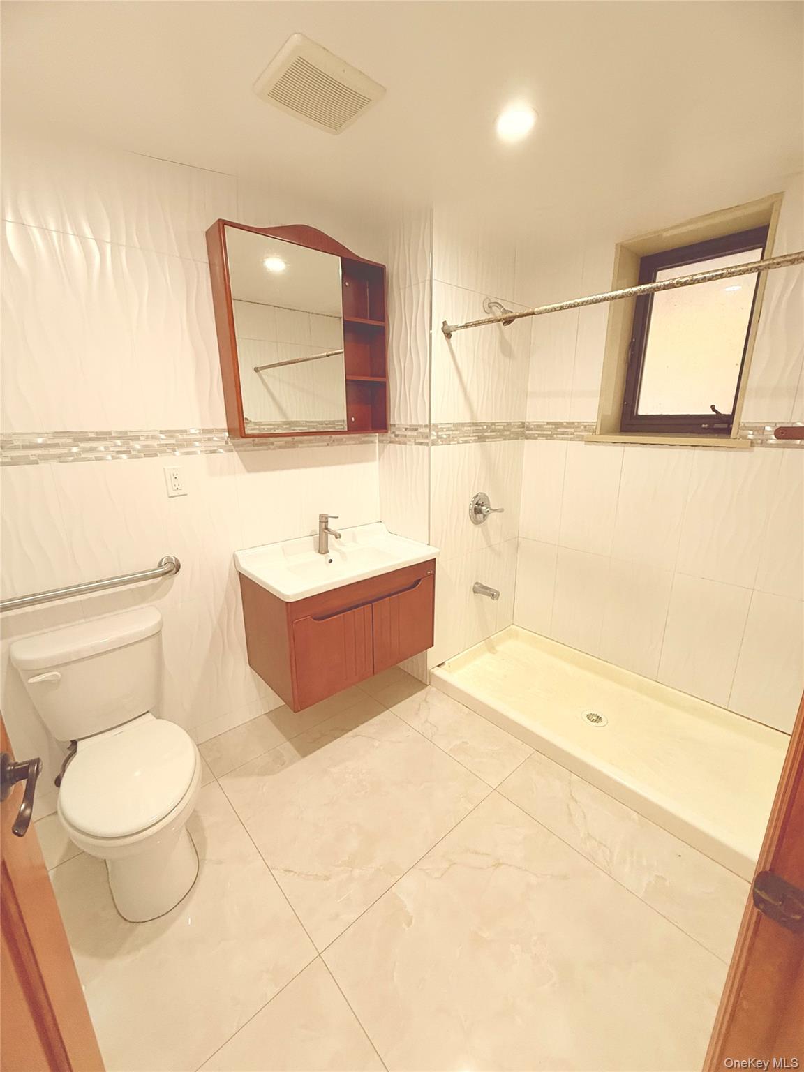108-38 41st Avenue, Unit 1A photo 5